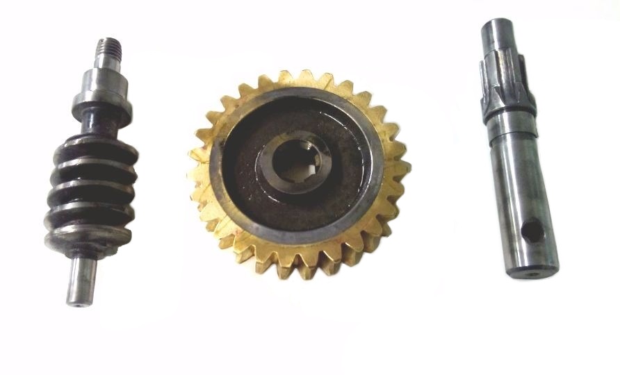 produto_5423.jpg KIT EIXO+SEM FIM+COROA CAIXA REDUCAO PERF-550 - Imagem 1