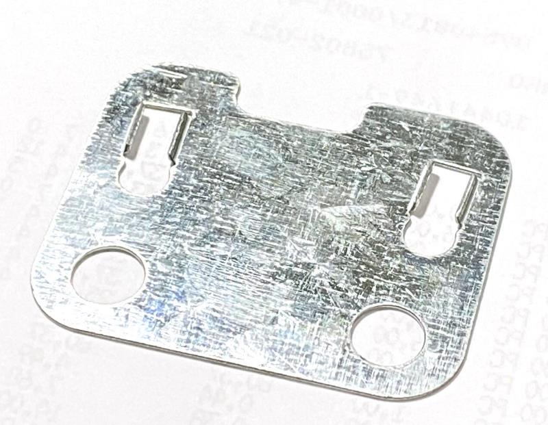 WhatsApp-Image-2021-01-06-at-15.15.44.jpeg CHAPA GUIA DA VARETA DA VALVULA MOTOR 4T 6HP - Imagem 1